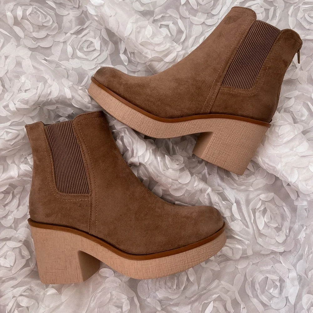take me with you booties *TAUPE* - Picture 1 of 6